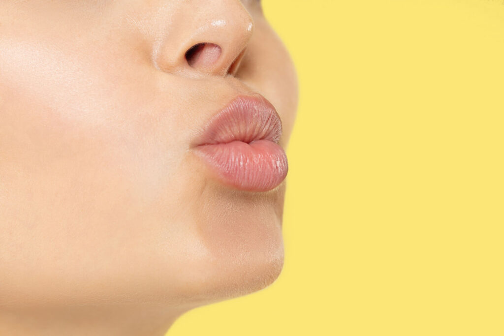 Hidratación de labios con CBD
